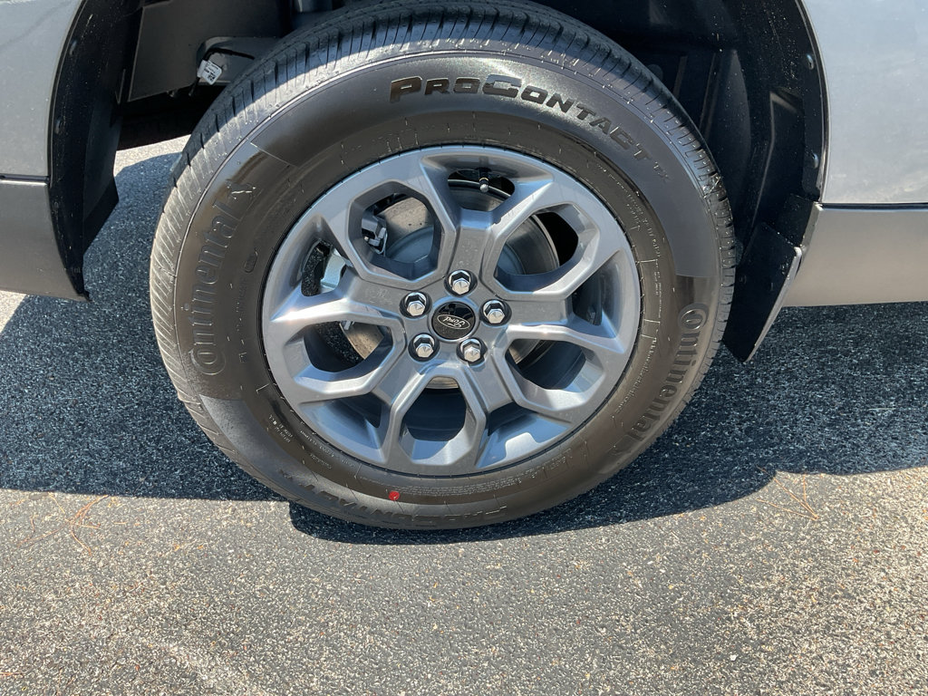 New 2026 Ford Maverick XLT FWD image 9