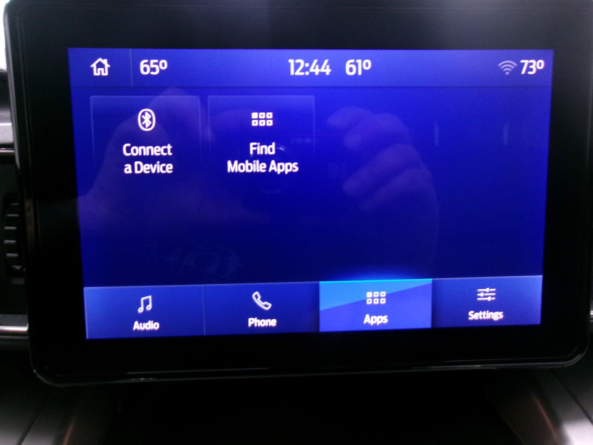 Used 2022 Ford Explorer XLT w/ Equipment Group 202A AWD/4WD image 4