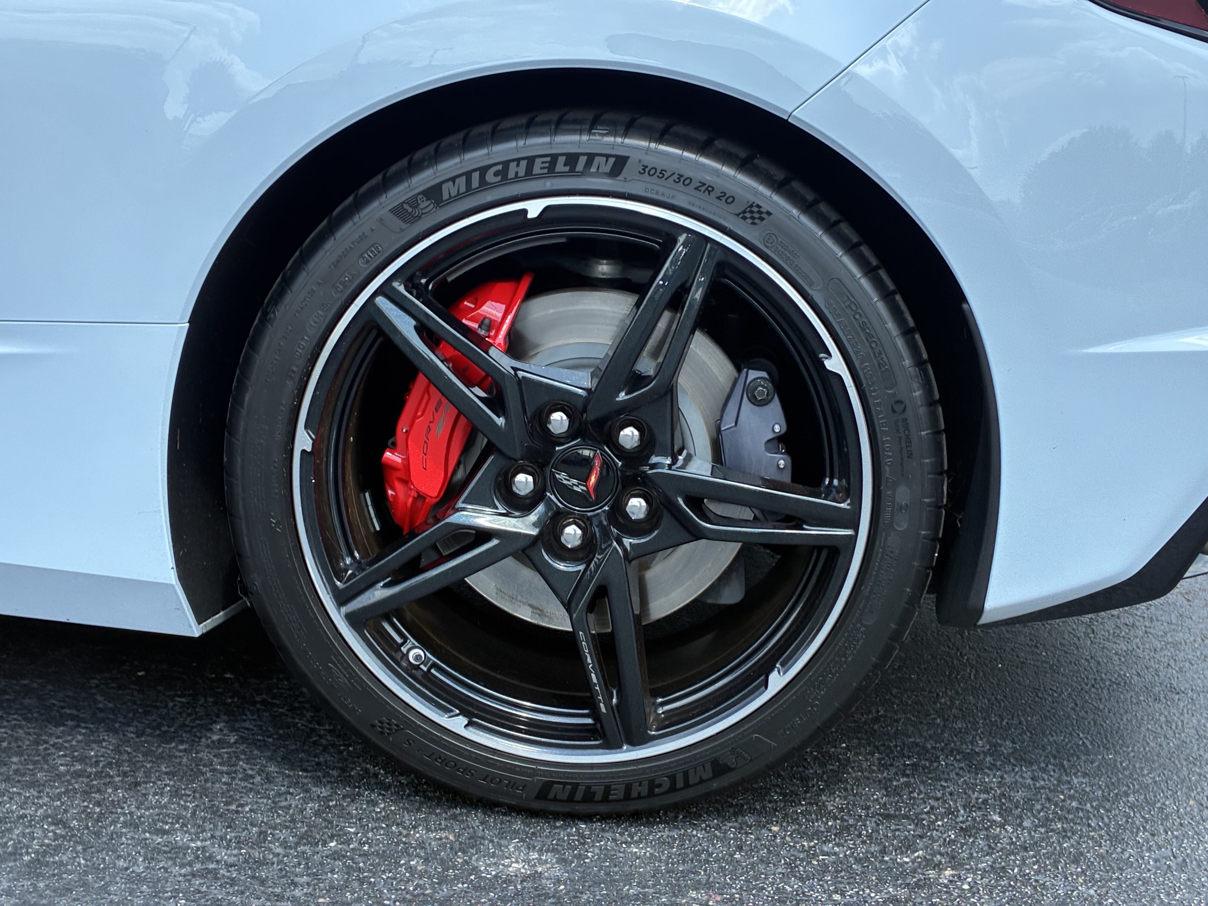 Used 2021 Chevrolet Corvette Stingray Premium Conv w/ Z51 Performance Package RWD image 10