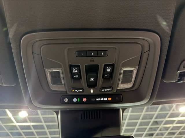 Used 2023 GMC Sierra 1500 Denali AWD/4WD image 24