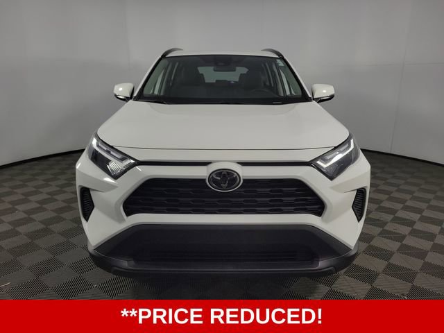 Used 2024 Toyota RAV4 XLE video 2