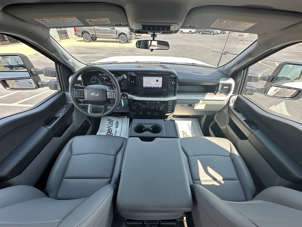 New 2026 Ford F250 XL image 5