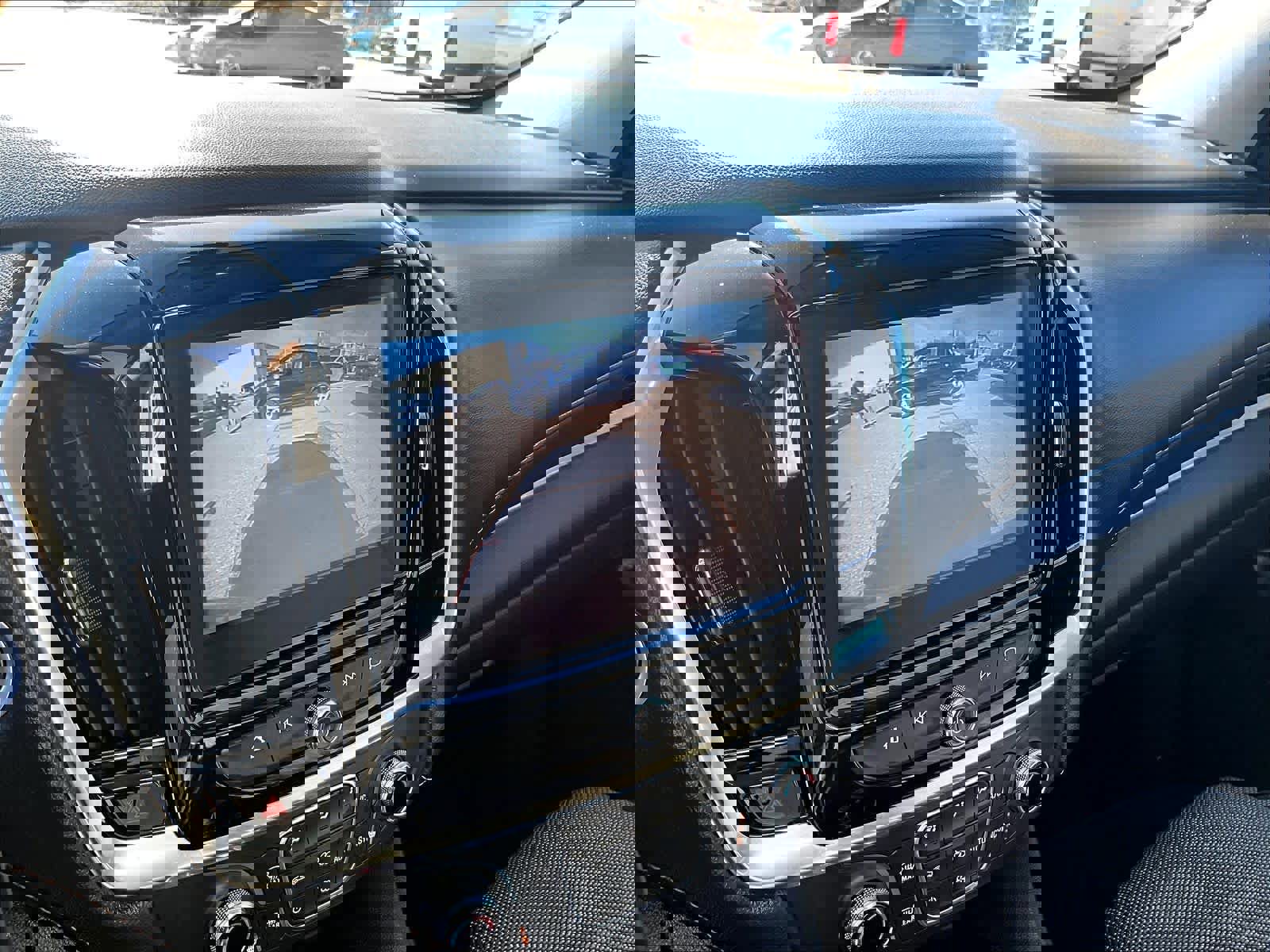 Used 2019 Chevrolet Traverse LT image 20