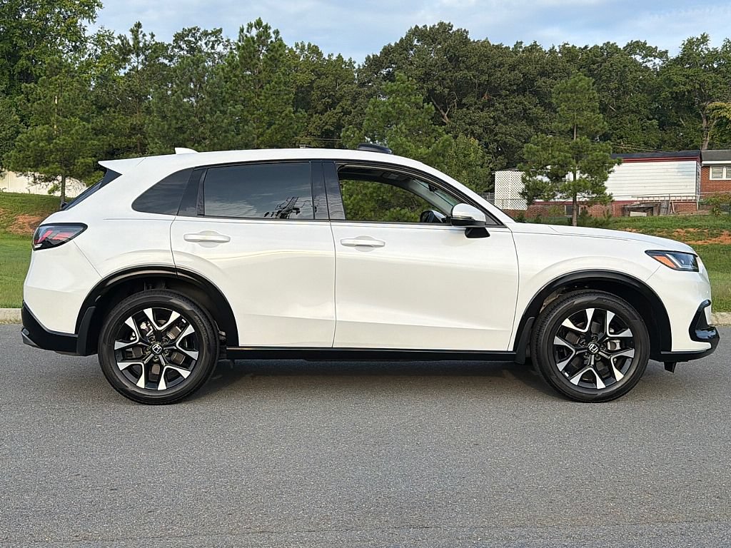 Used 2026 Honda HR-V EX-L image 2