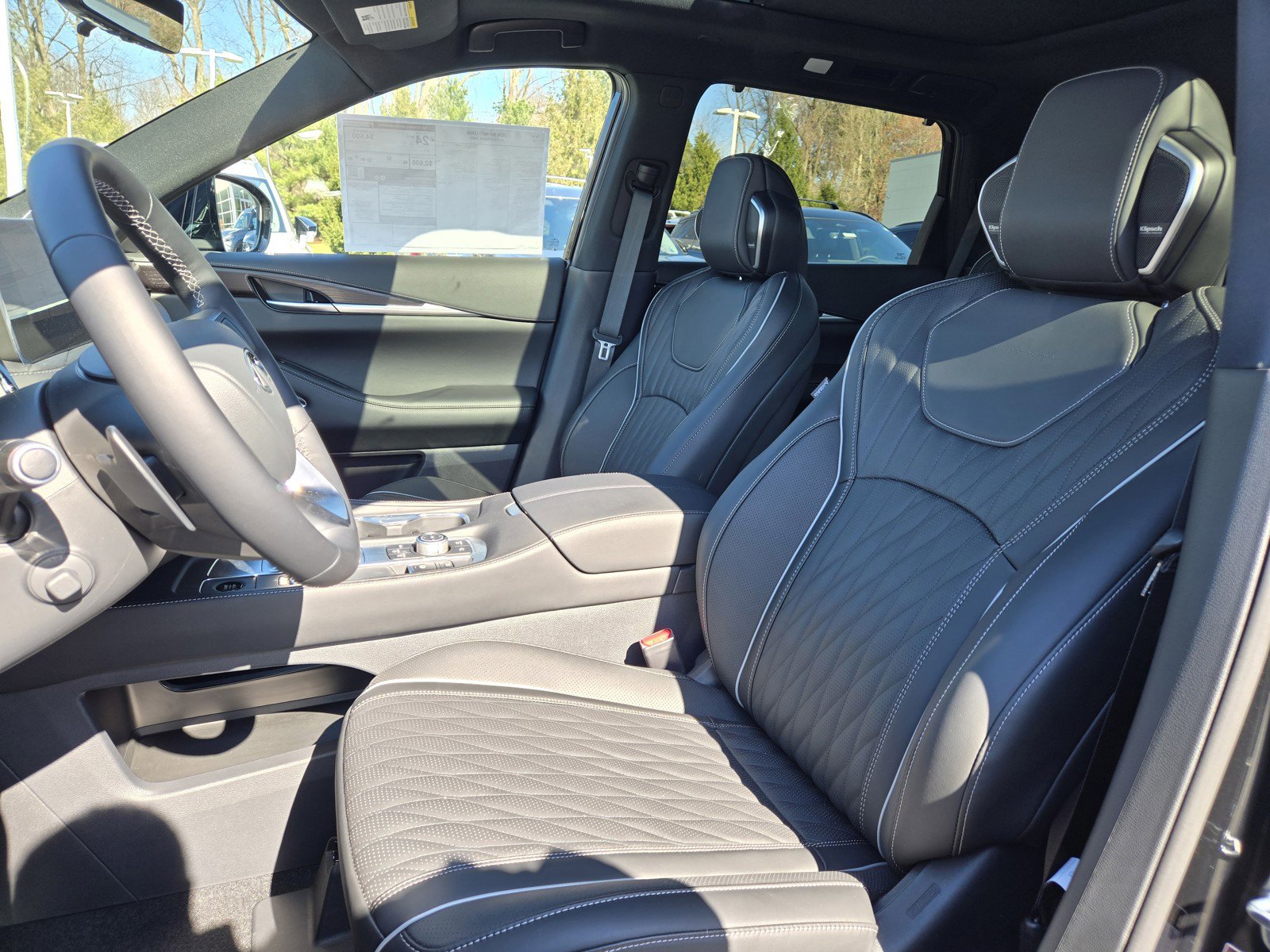 New 2026 INFINITI QX60 Autograph w/ Dark Cargo Package image 8