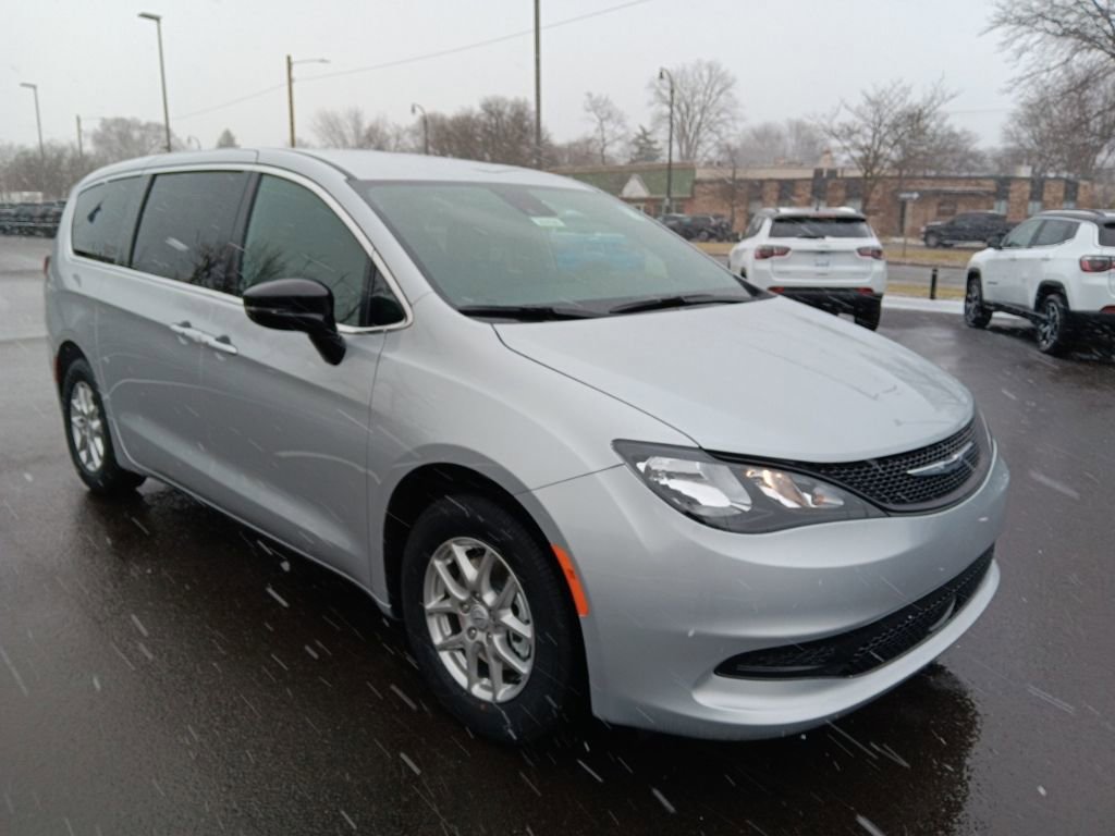 New 2026 Chrysler Voyager LX FWD image 9