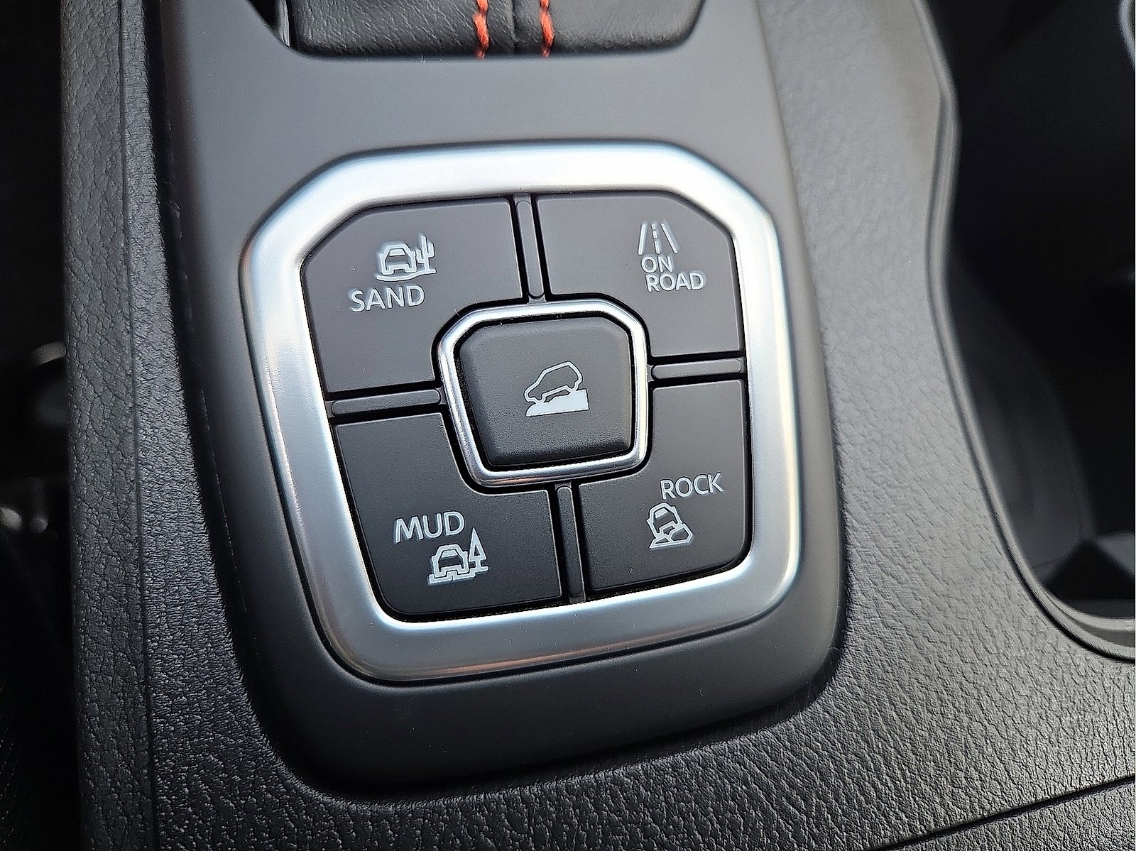 New 2026 Nissan Frontier PRO-4X w/ Pro-4x Convenience Package image 19