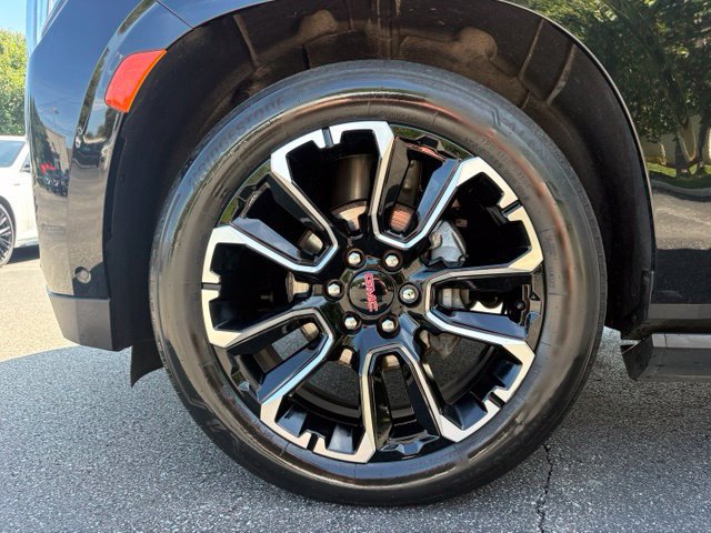 Certified 2023 GMC Yukon XL Denali w/ Denali Reserve Package AWD/4WD image 14
