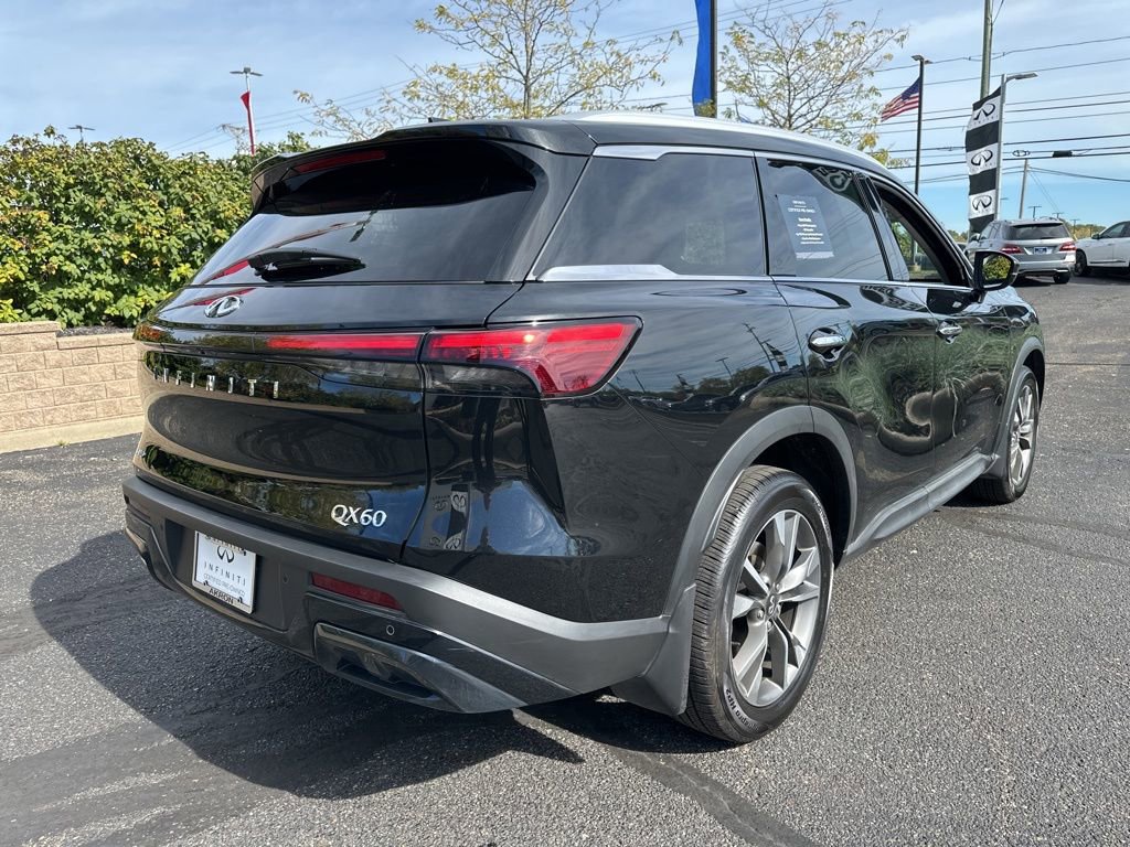 Certified 2025 INFINITI QX60 Luxe w/ Vision Package image 16