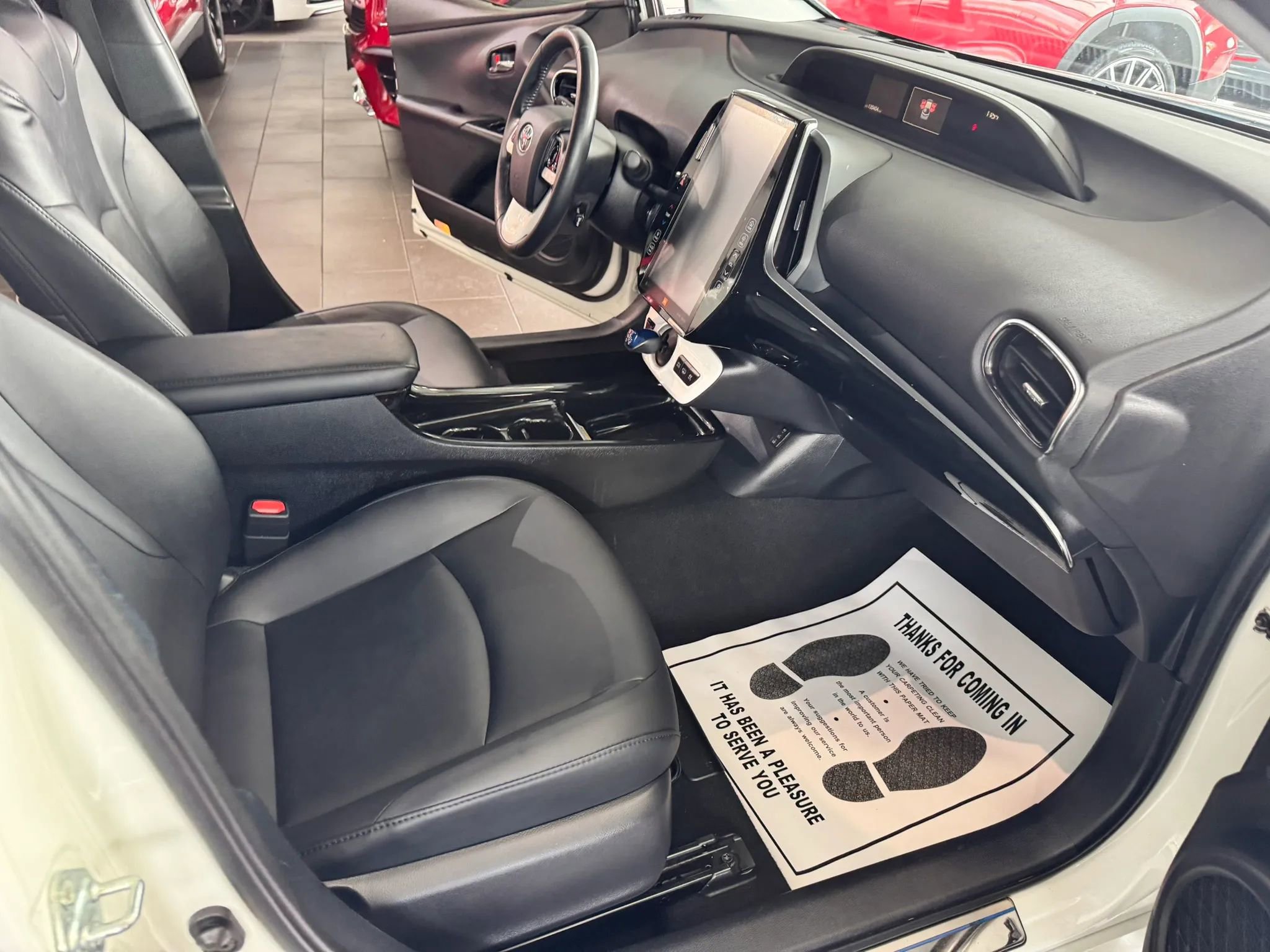 Used 2018 Toyota Prius Prime Advanced image 12