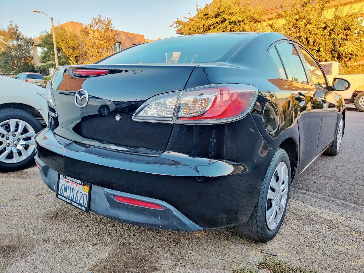 Used 2010 MAZDA MAZDA3 i Sport image 10