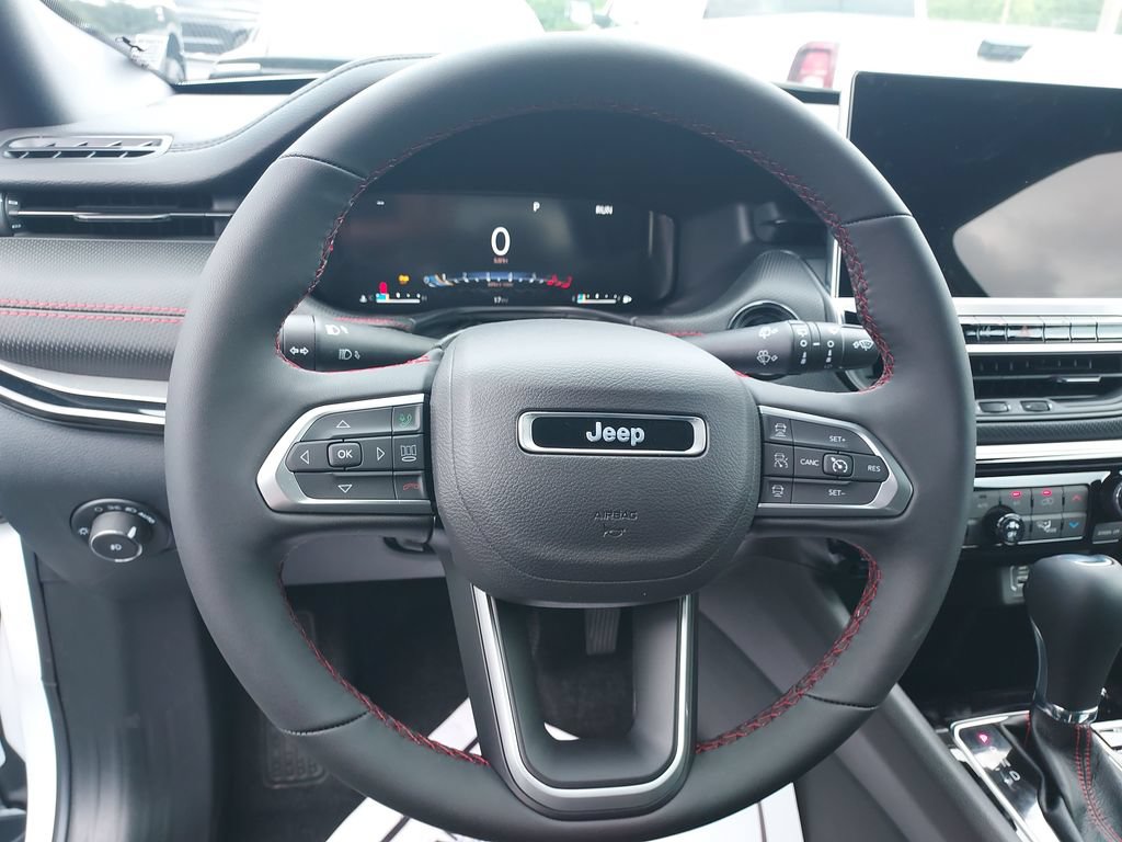 New 2026 Jeep Compass Trailhawk w/ Sun, Sound & Navigation Group AWD/4WD image 14