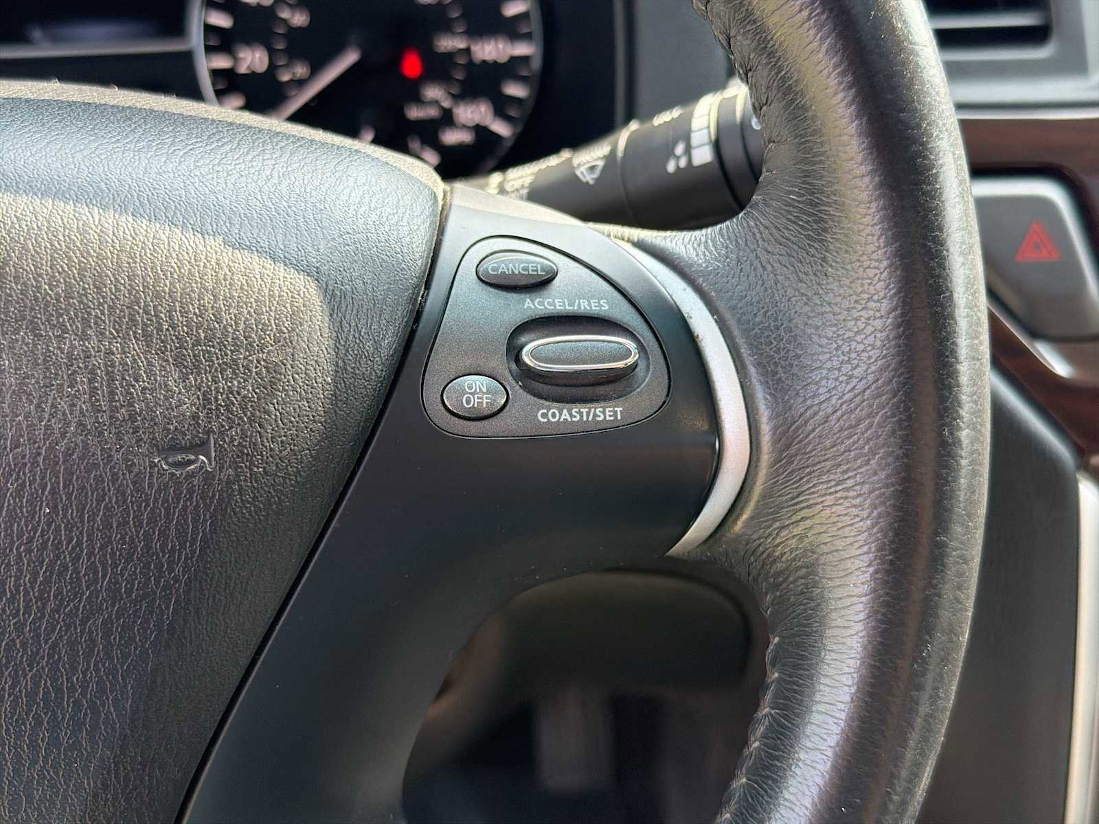 Used 2015 Nissan Pathfinder Platinum w/ Cargo Package image 22