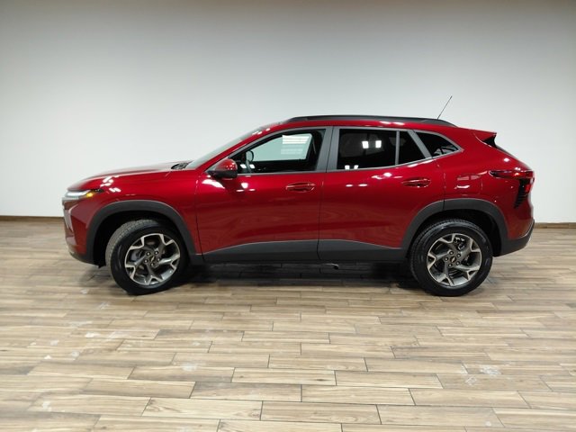 Used 2025 Chevrolet Trax LT image 13