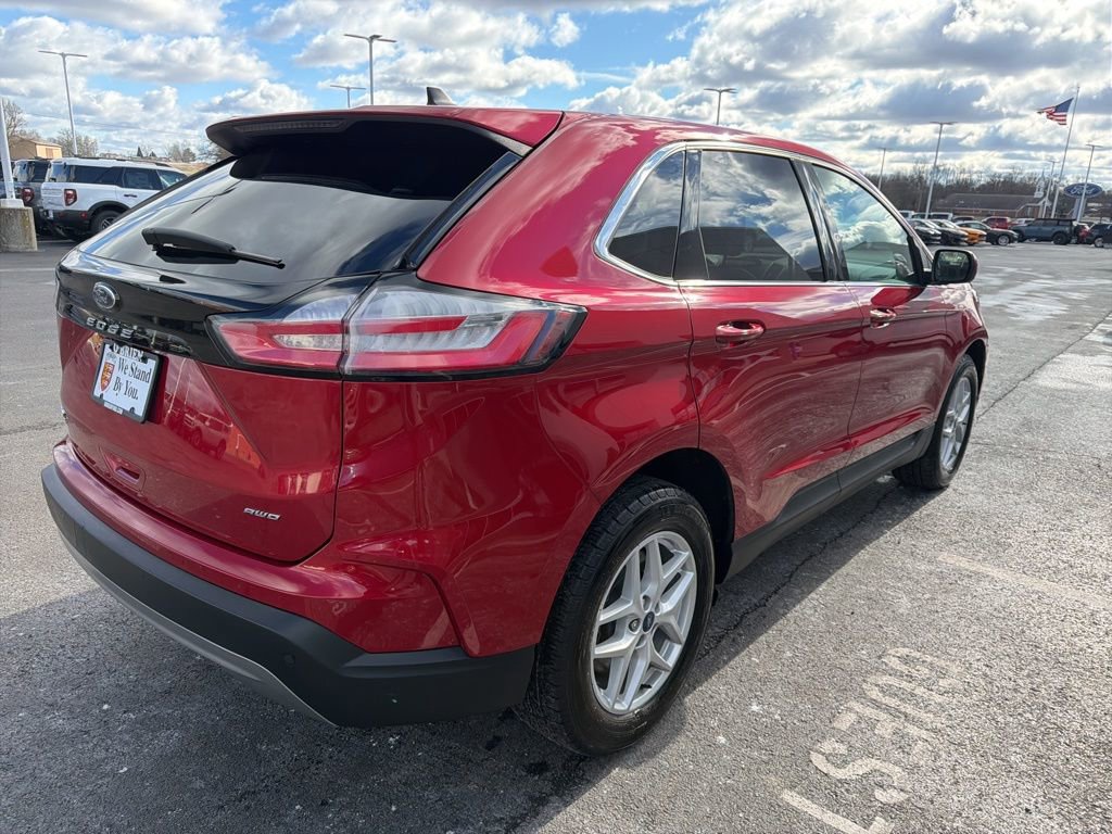 Used 2022 Ford Edge SEL w/ Convenience Package image 5