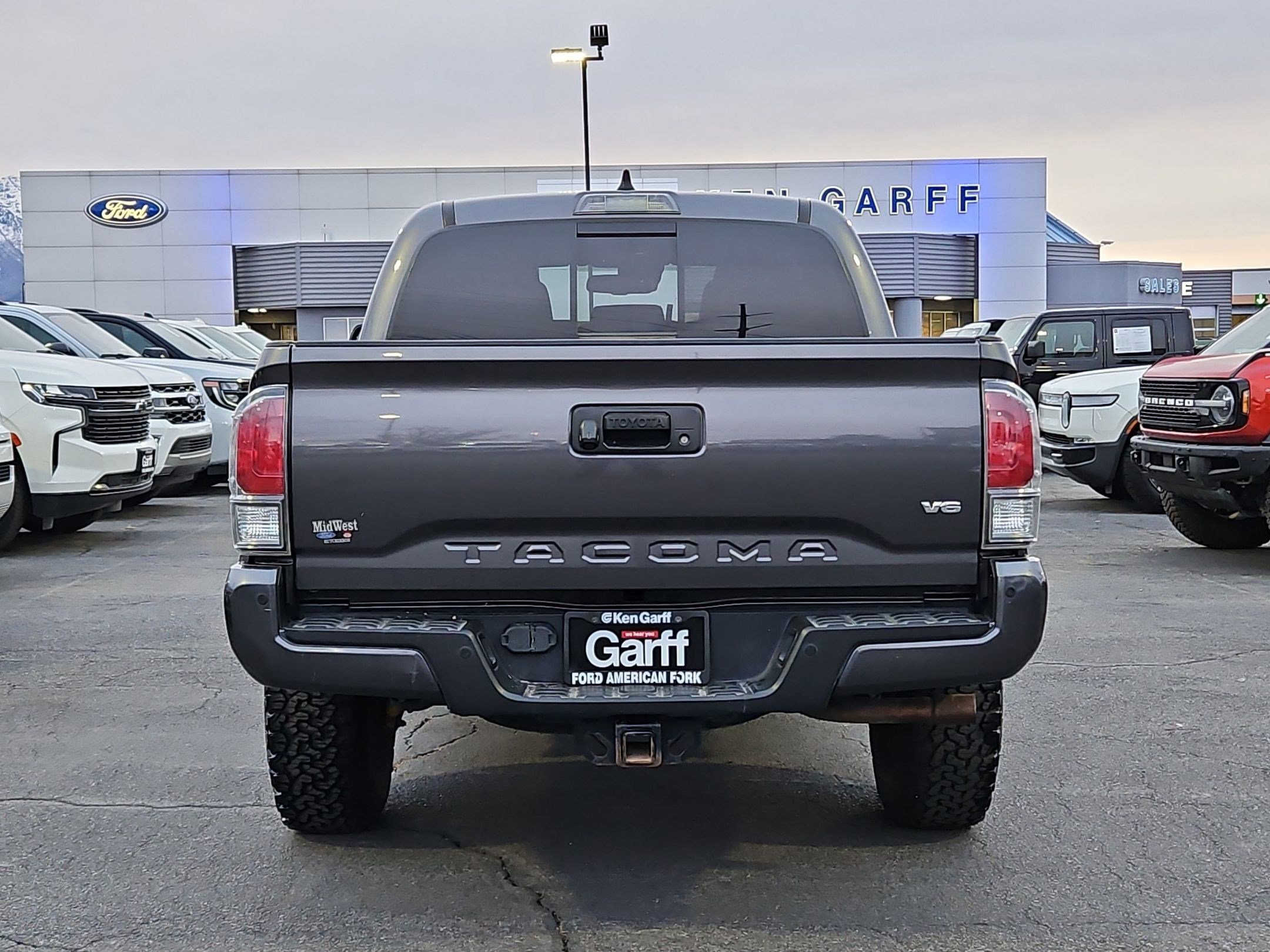 Used 2020 Toyota Tacoma TRD Off-Road w/ Technology Package image 7