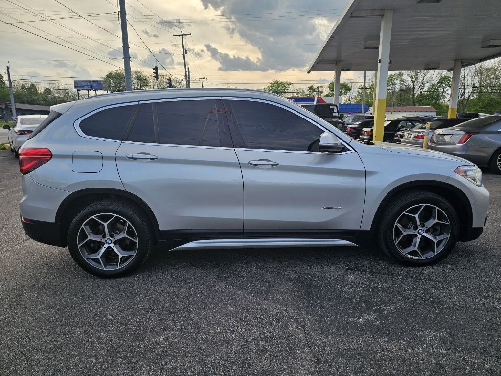 Used 2017 BMW X1 xDrive28i AWD/4WD image 16