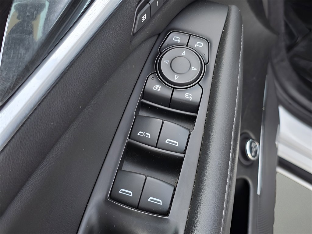 Used 2024 Buick Enclave Avenir w/ Avenir Technology Package image 20