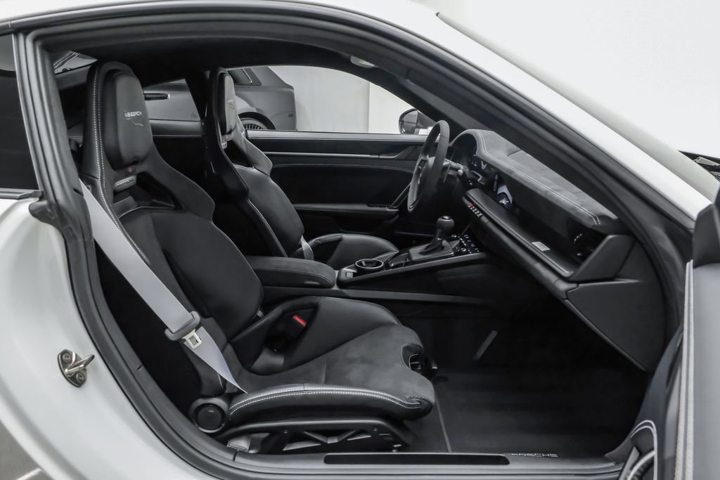 Used 2026 Porsche 911 GT3 w/ Weissach Package image 33