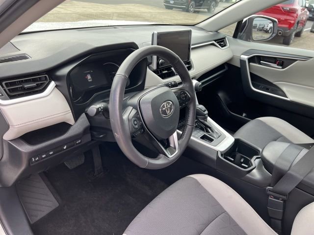 Used 2024 Toyota RAV4 XLE image 21