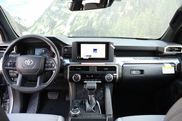 New 2026 Toyota Tacoma SR5 AWD/4WD image 9