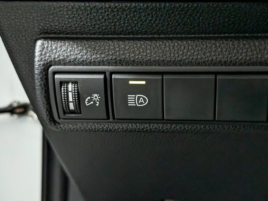 Used 2023 Toyota Corolla LE image 35