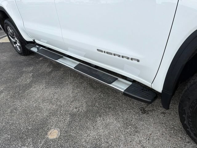 Used 2024 GMC Sierra 1500 SLT w/ SLT Premium Plus Package AWD/4WD image 13