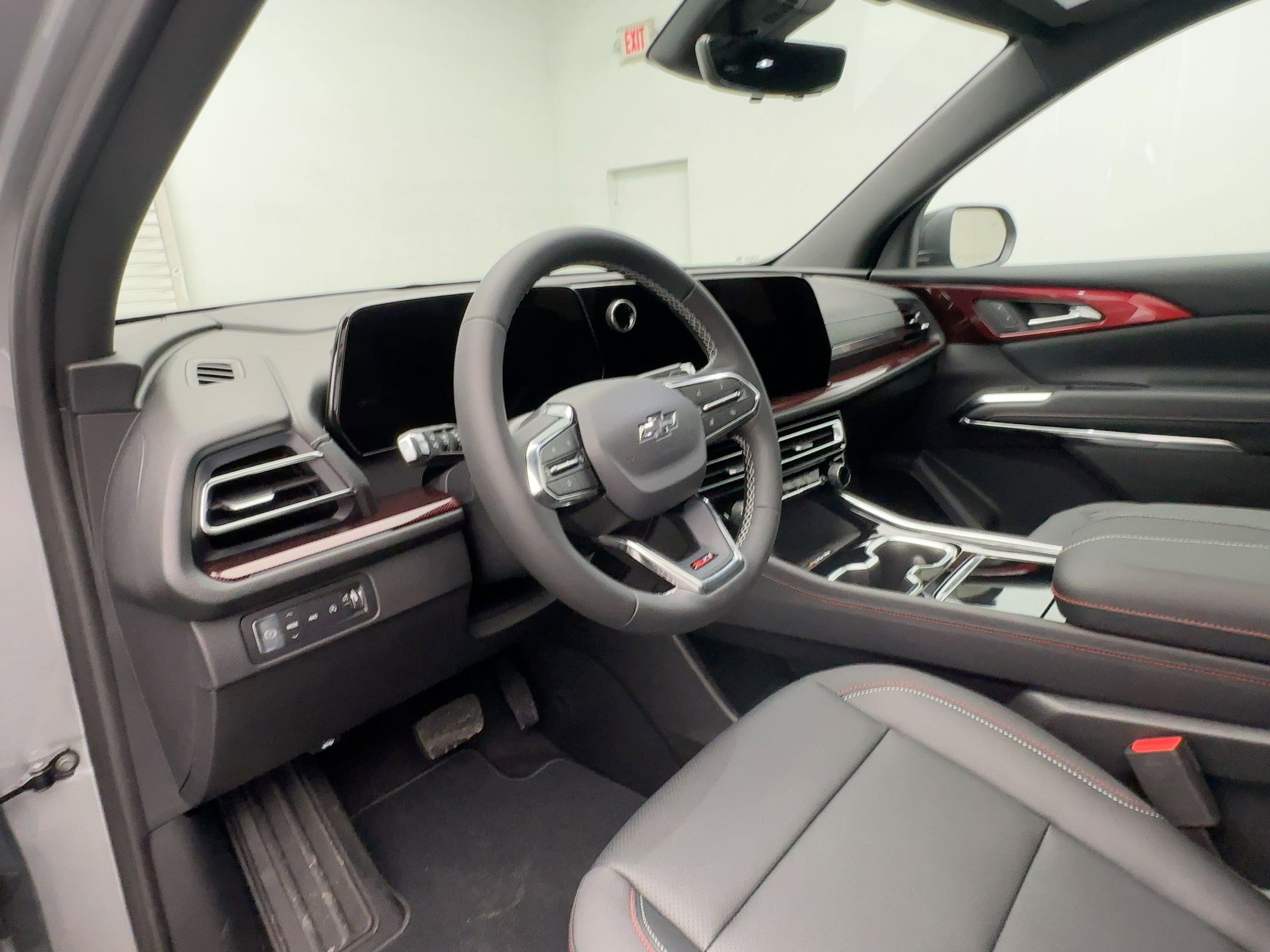 New 2026 Chevrolet Traverse Z71 w/ Driver Confidence Package image 4