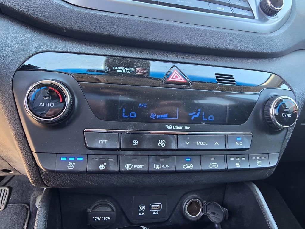 Used 2016 Hyundai Tucson Limited w/ Option Group 03 AWD/4WD image 17