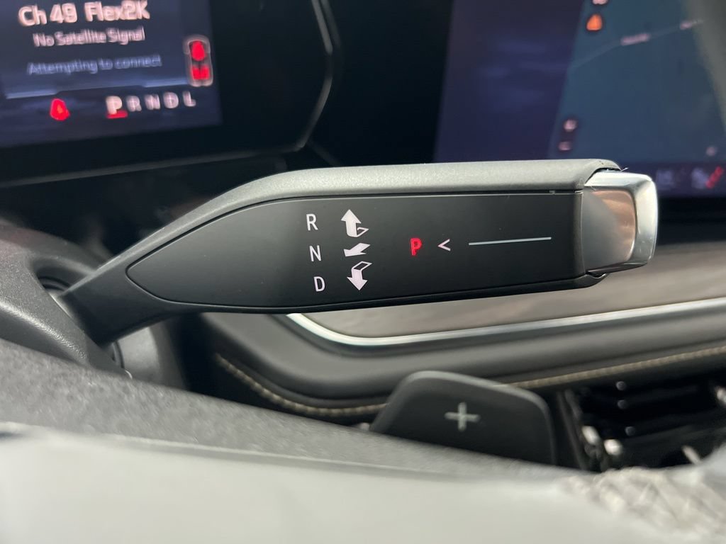 New 2025 Chevrolet Suburban Premier AWD/4WD image 15