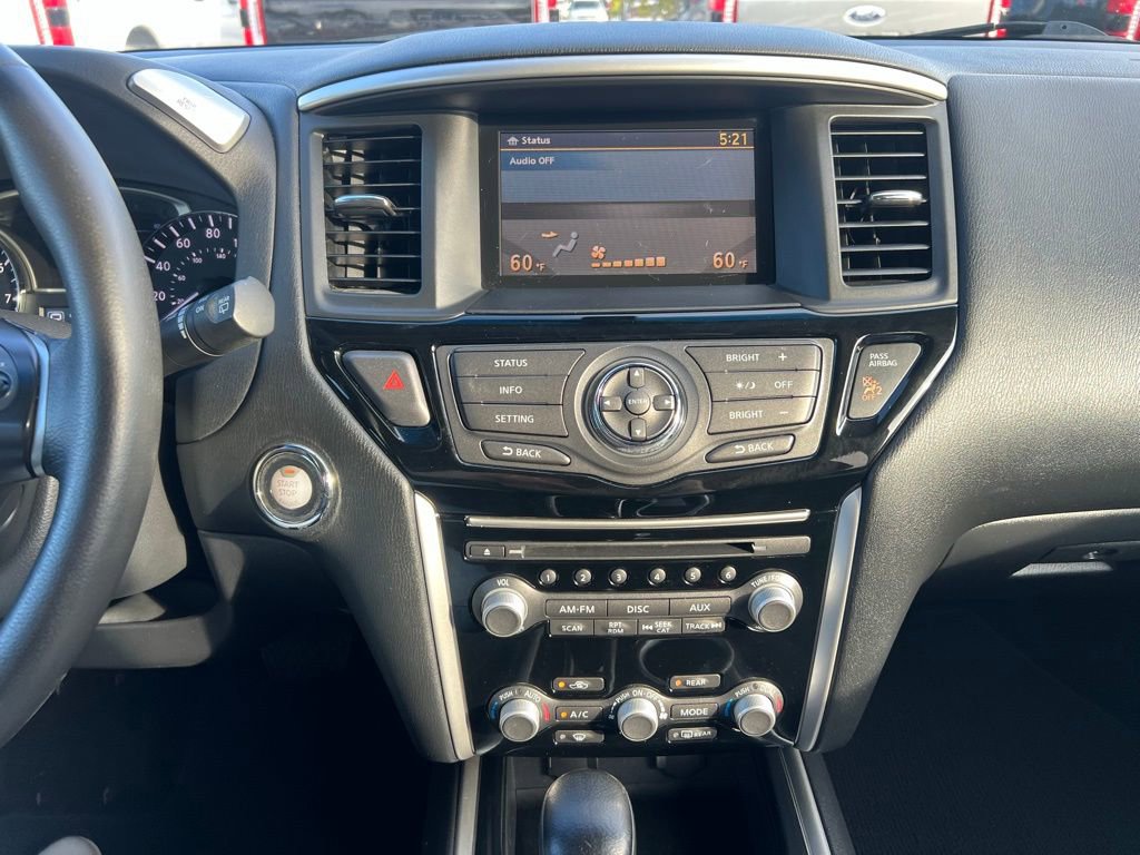 Used 2013 Nissan Pathfinder SV image 25