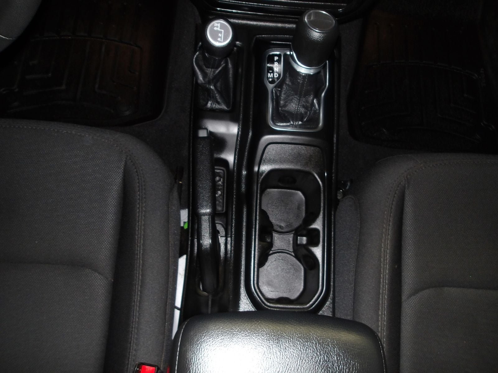 Used 2023 Jeep Gladiator Sport AWD/4WD image 12
