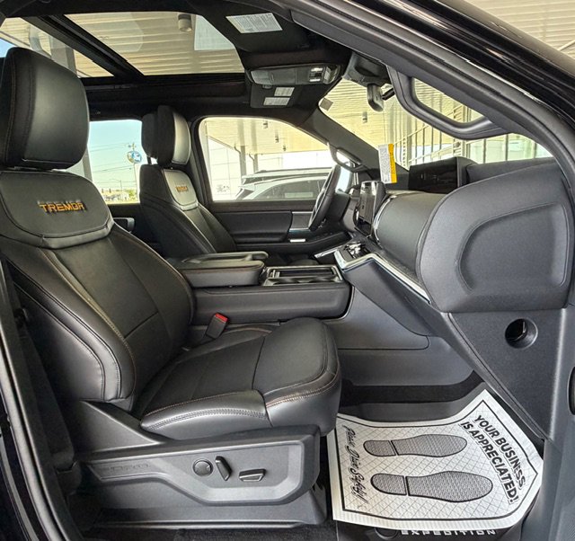New 2026 Ford Expedition Tremor image 9