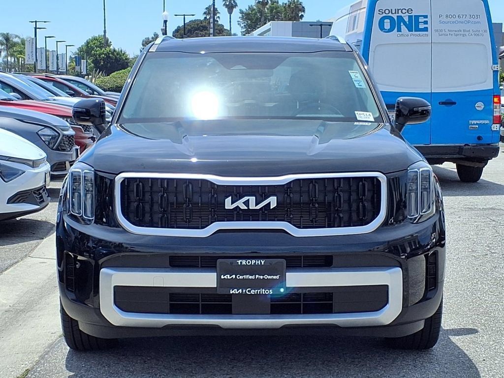 Certified 2024 Kia Telluride EX w/ EX Captain's Chair Package FWD image 2
