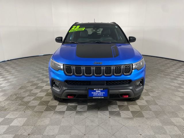 Used 2023 Jeep Compass Trailhawk w/ Trailhawk Convenience Group AWD/4WD image 22