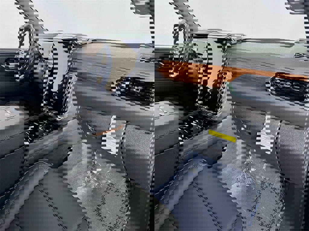 New 2026 GMC Yukon Denali w/ Sun & Power Step Package image 26