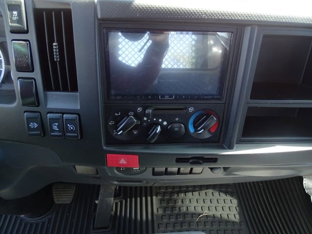 Used 2023 Isuzu NPR image 8