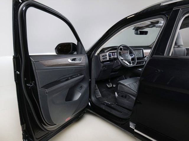 Used 2026 Volkswagen Atlas SEL Premium R-Line AWD/4WD image 23