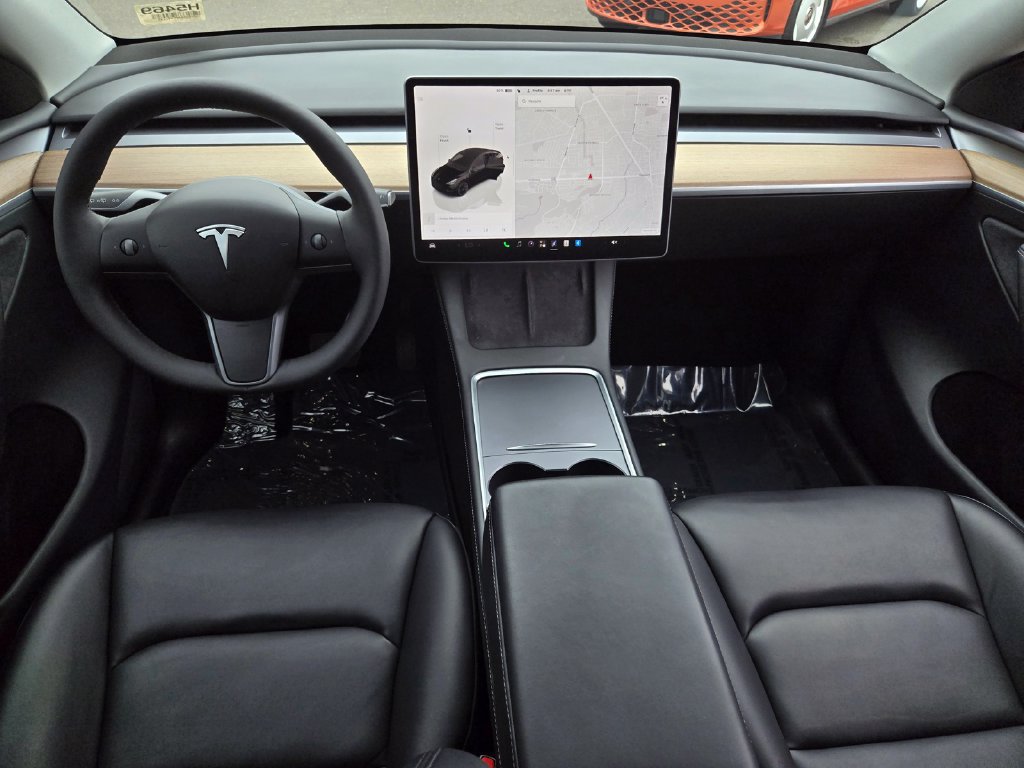 Used 2023 Tesla Model Y 2WD image 15