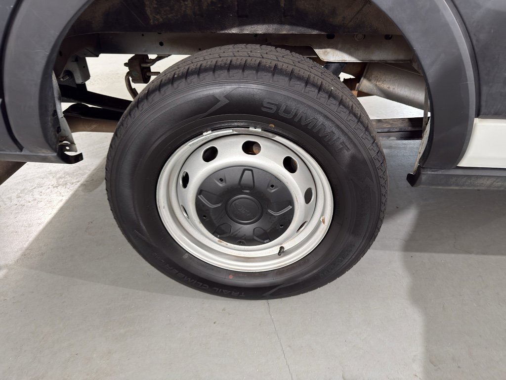 Used 2024 Ford Transit 250 148 Medium Roof w/ Load Area Protection Package image 10