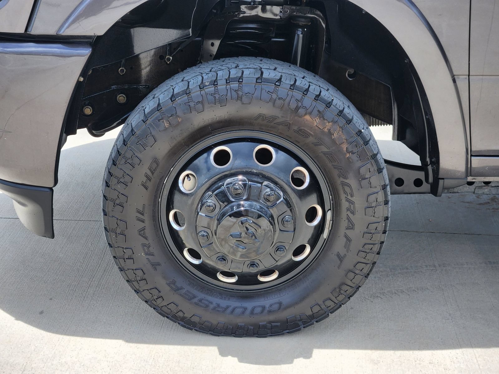 Used 2022 RAM 3500 Laramie w/ Night Edition AWD/4WD image 11