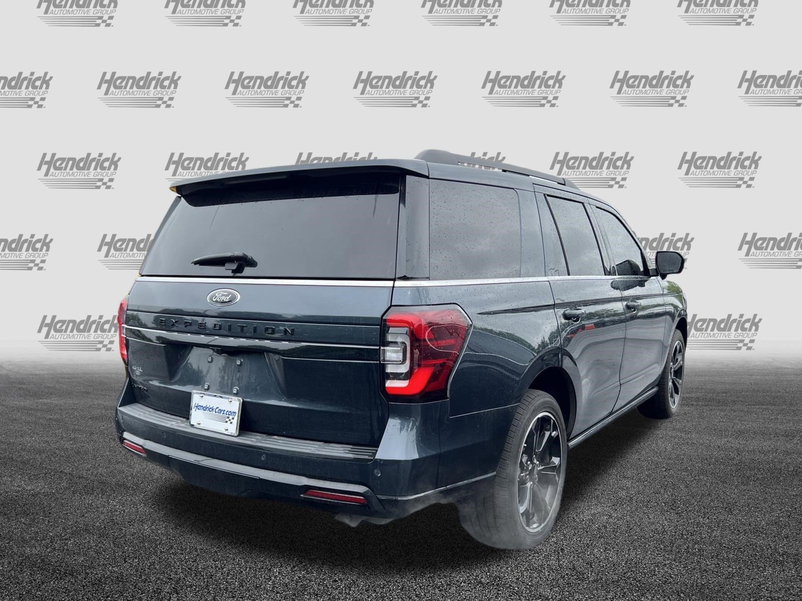Used 2024 Ford Expedition Limited AWD/4WD image 10
