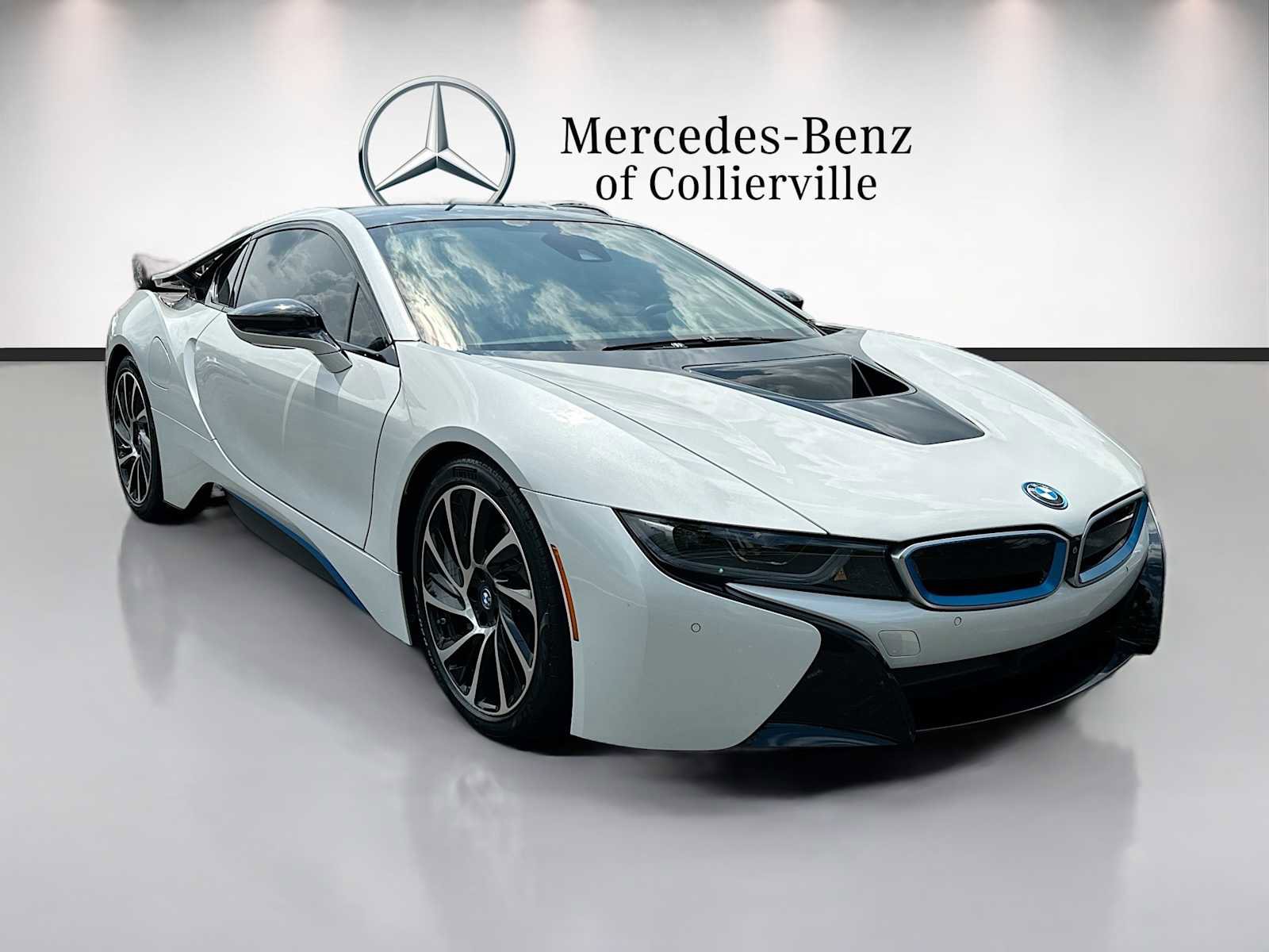 Used 2016 BMW i8 AWD/4WD image 3