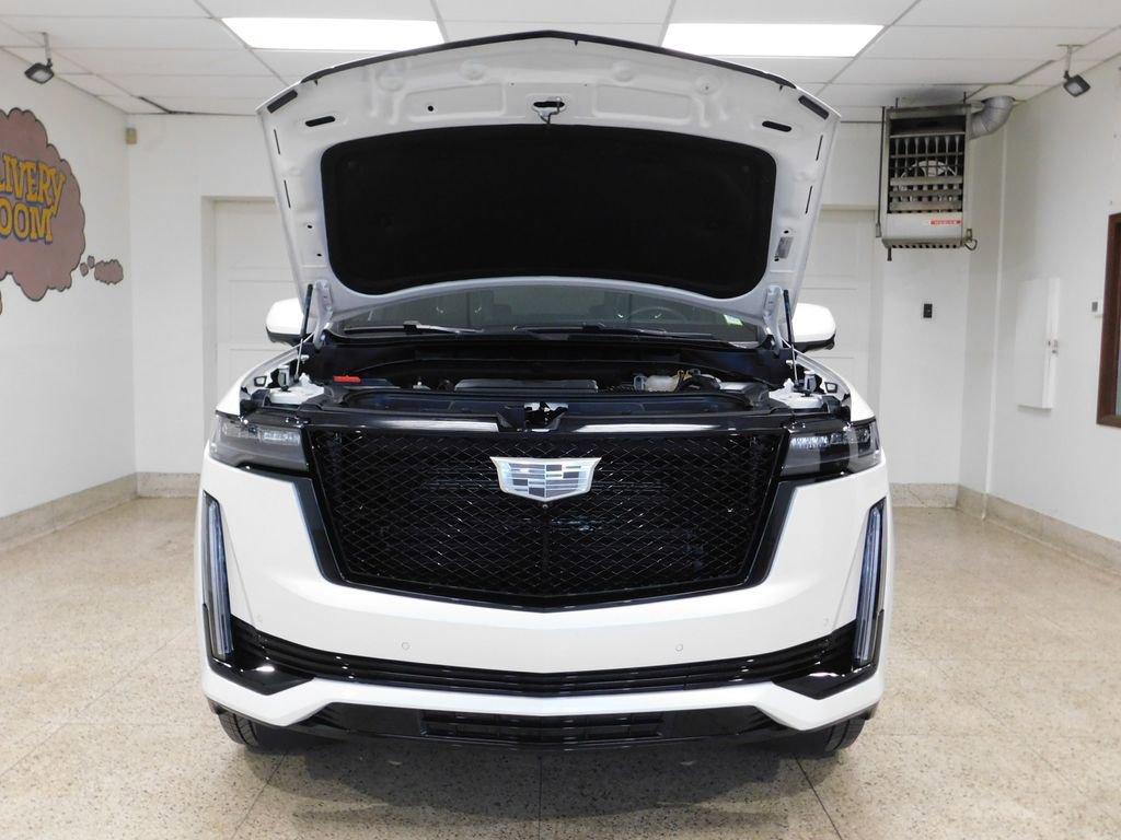 Used 2024 Cadillac Escalade ESV Sport w/ LPO, ONYX Package image 12