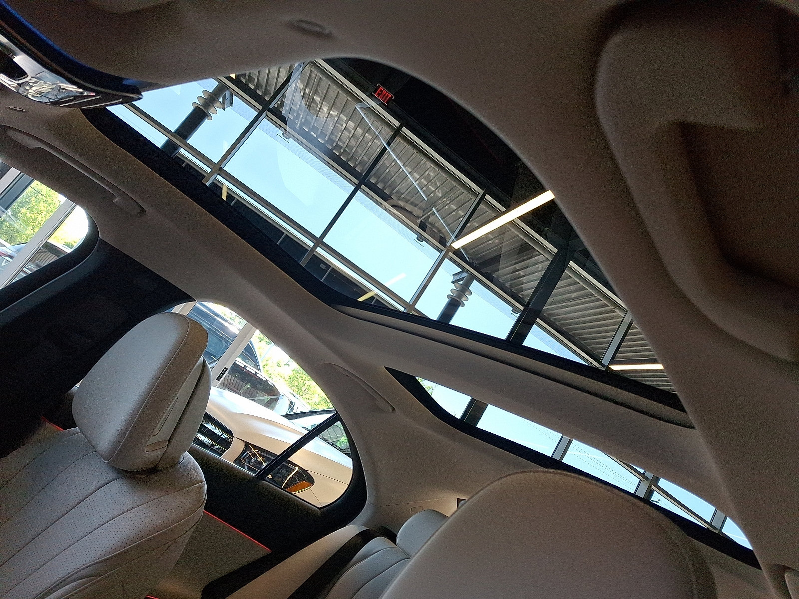 New 2026 Mercedes-Benz E 350 4MATIC Sedan image 11