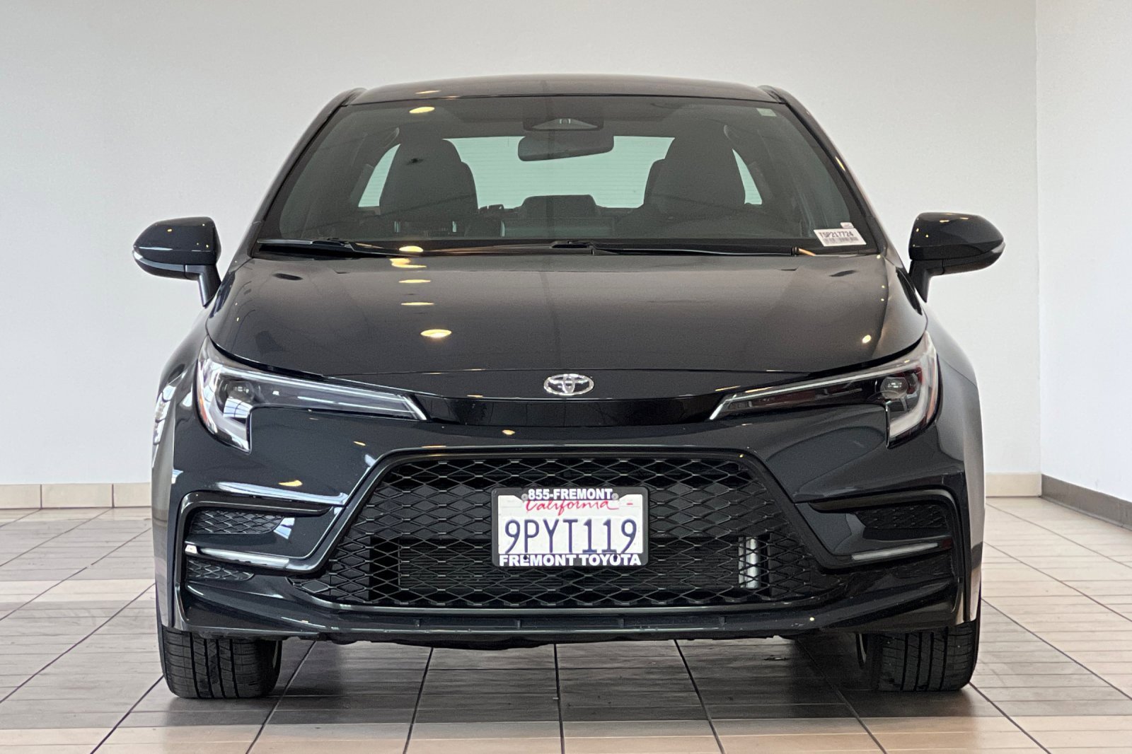 Certified 2025 Toyota Corolla SE image 9