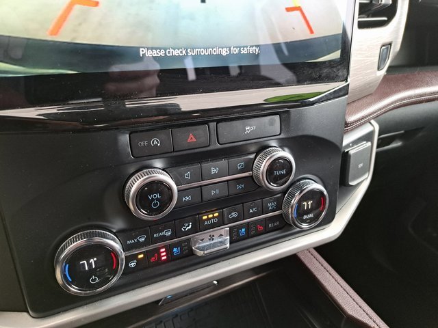 Certified 2024 Ford Expedition Limited image 12