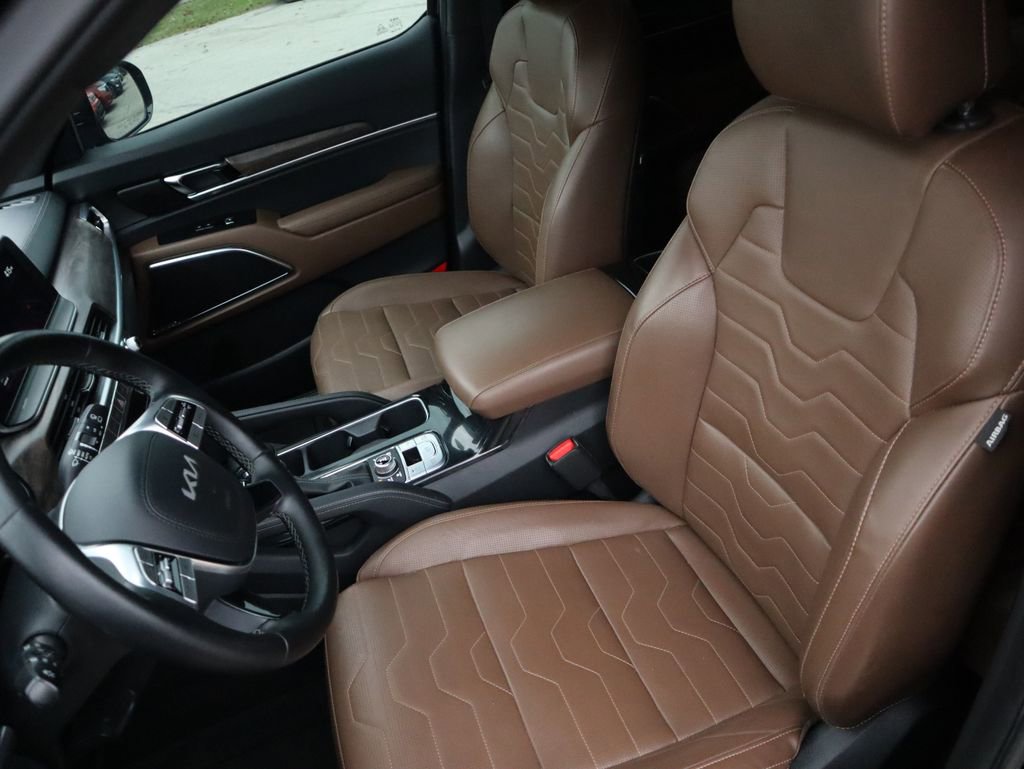 Used 2022 Kia Telluride SX w/ SX Prestige Package image 28