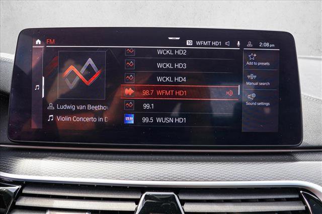 Used 2023 BMW M550i xDrive w/ Executive Package image 17