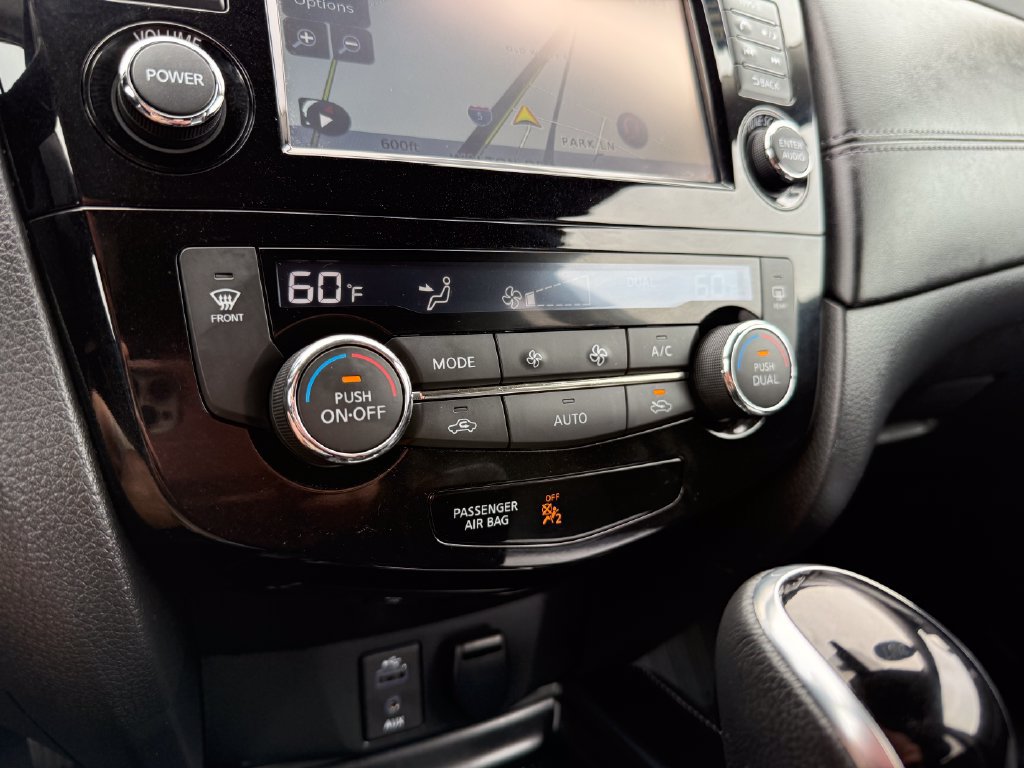 Used 2017 Nissan Rogue SL w/ SL Premium Package AWD/4WD image 31